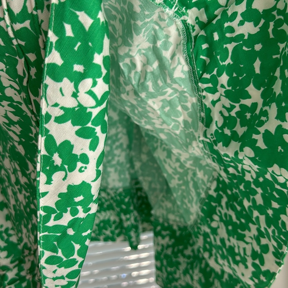 Dress - Picture 10 of 11